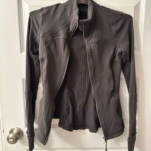 Women's Size 4 grayish black lululemon zip up define
